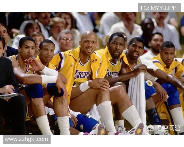 2014年NBA经典对决湖人队与凯尔特人队的激烈较量回顾